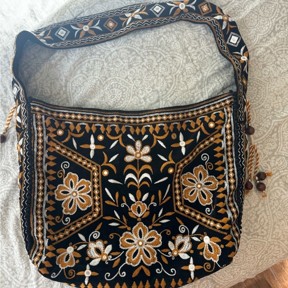 Free People Vic Velvet Slouchy Bag Embroidered Black and Gold Women's Bag - Picture 2 of 6